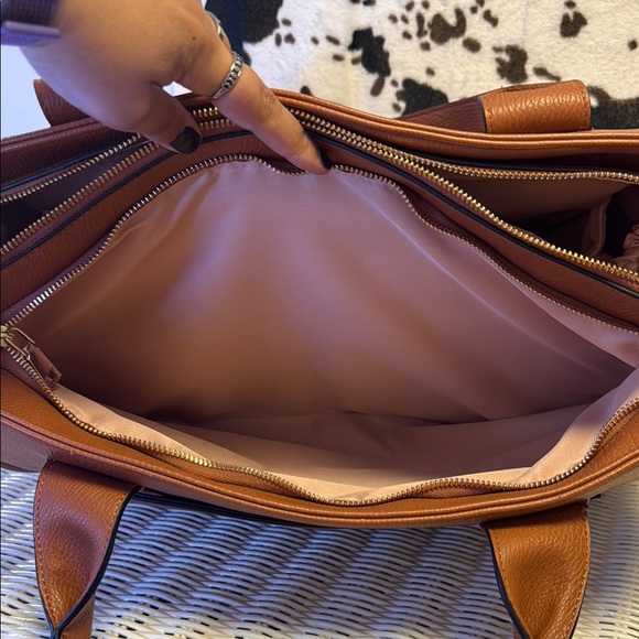 Poppy & Peonies Multitasker Tote Bag in Cognac - Picture 7 of 7